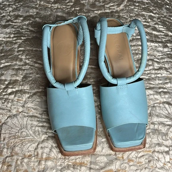 Gorgeous Unique Sandal by Wal & Pai size 41 - Picture 2 of 7